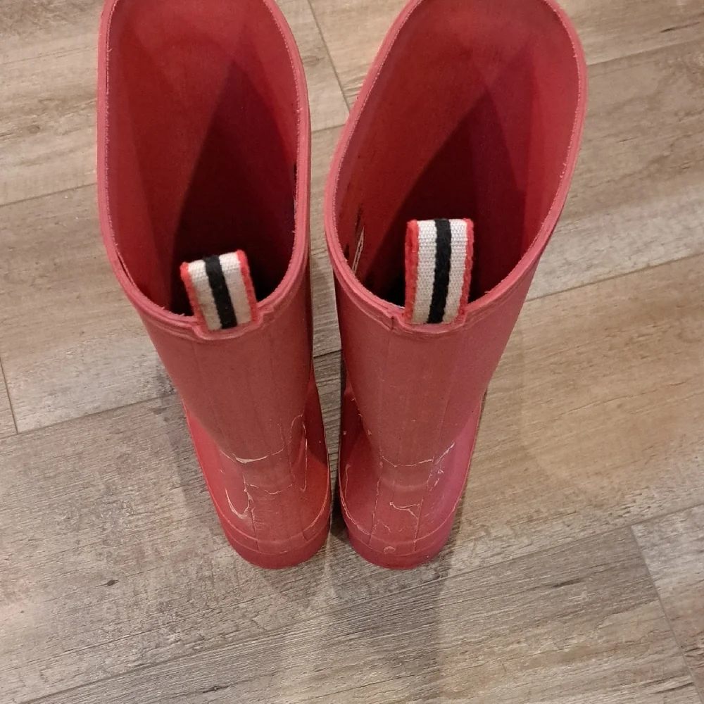 Hunter Vibrant Red Tall Rain Boots - Picture 10 of 10